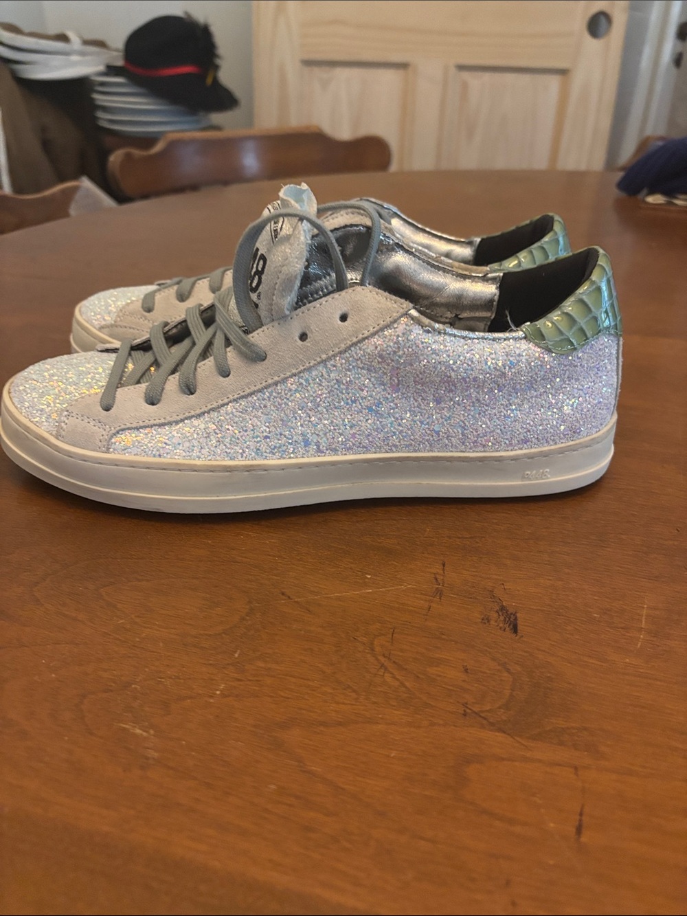 P448 John Iridescent White Glitter Low Top Sneakers Green Croc Size 40 - Picture 4 of 11